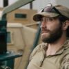 gambar Jake Gyllenhaal di film guy ritchie's the covenant (2023)