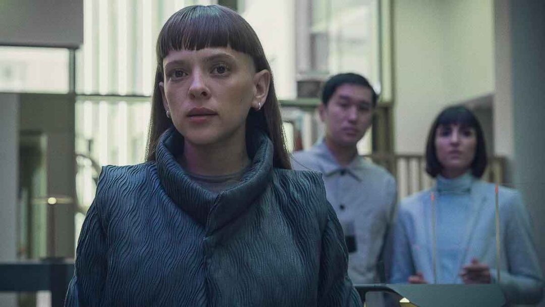 karakter iris maplewood di serial bodies