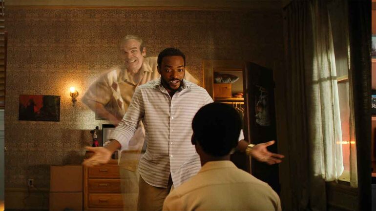 gambar film komedi we have a ghost di netflix