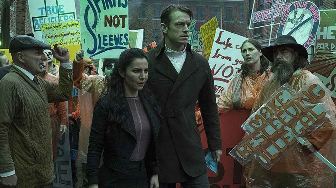 sebuah adegan di serial altered carbon di netflix