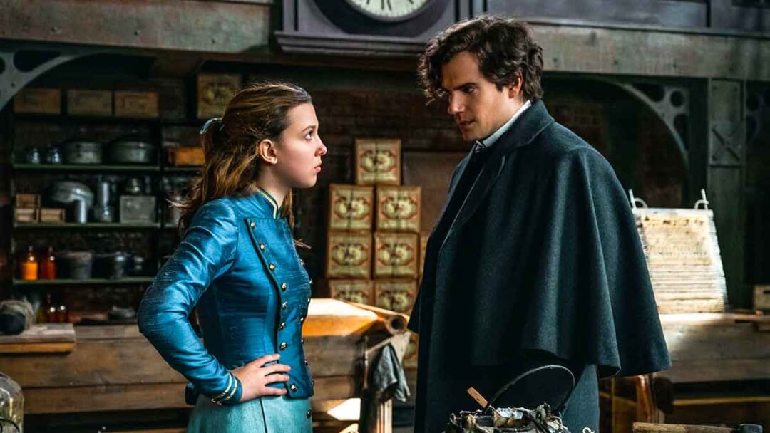 foto millie bobby brown dan henry cavill di film enola holmes 2