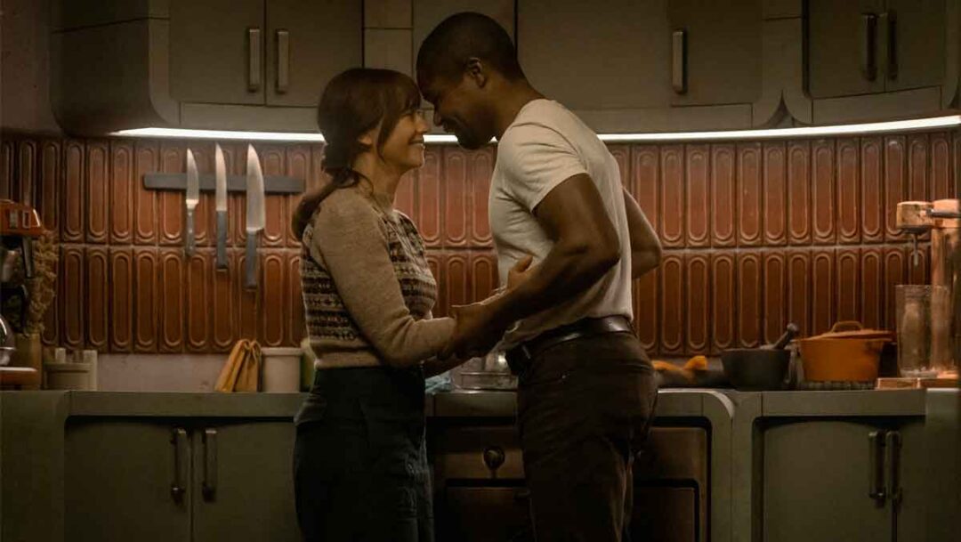 foto rashida jones dan david oyelowo di serial silo di apple tv+