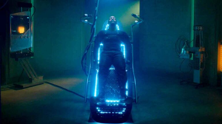 gambar adegan serial altered carbon season 2