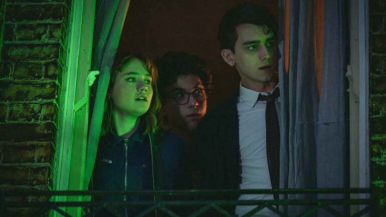 gambar adegan di serial lockwood & co