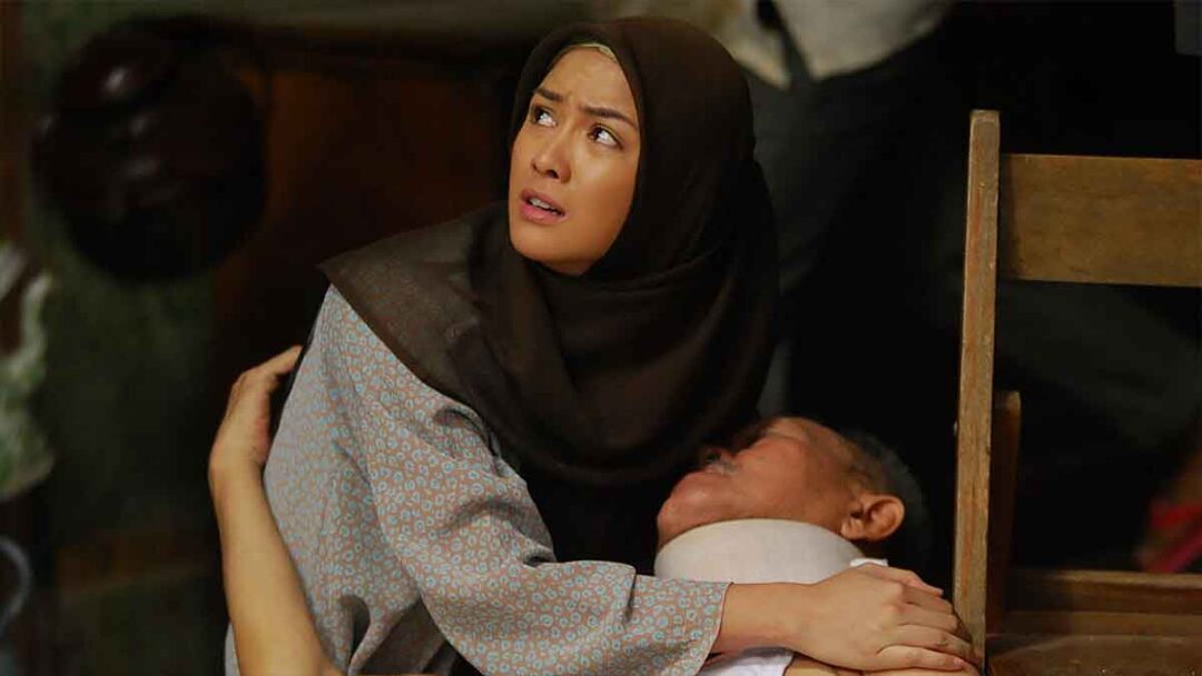 film ? (Tanda Tanya) (2011)