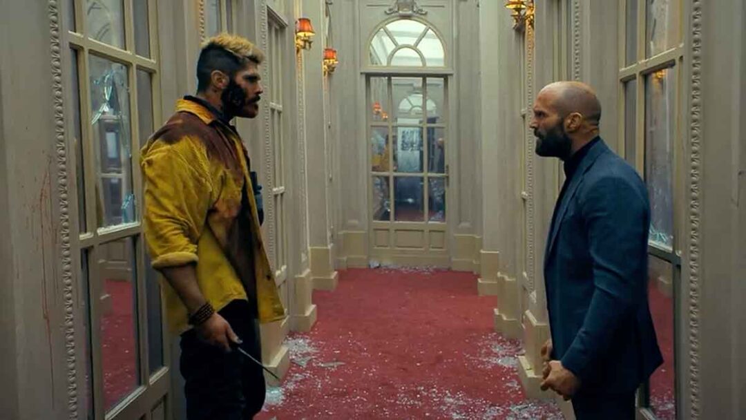 foto duel jason statham di film the beekeeper