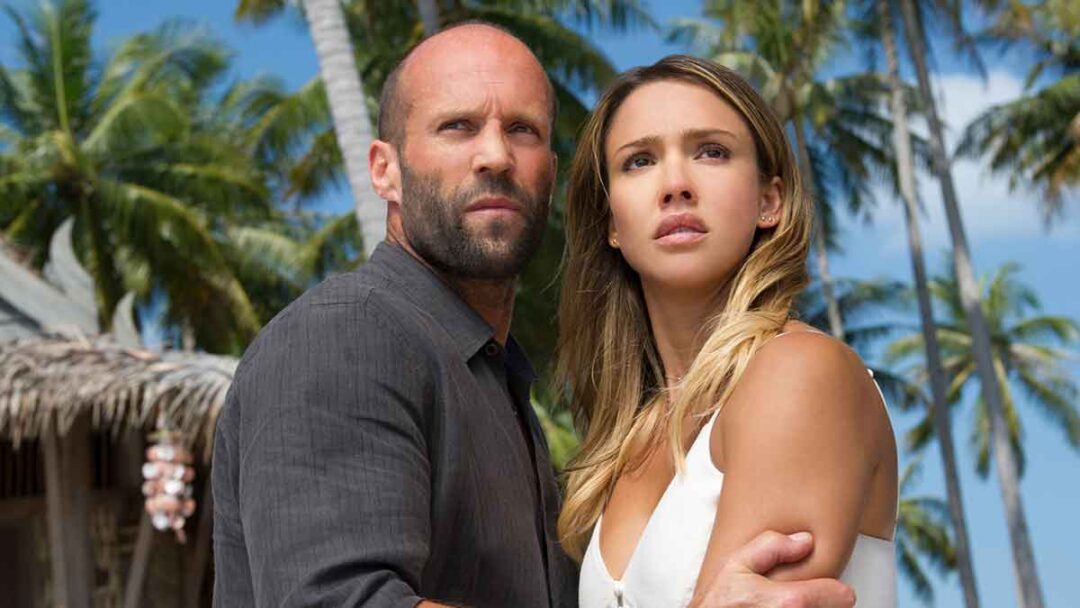 jason statham dan jessica alba di film the mechanic