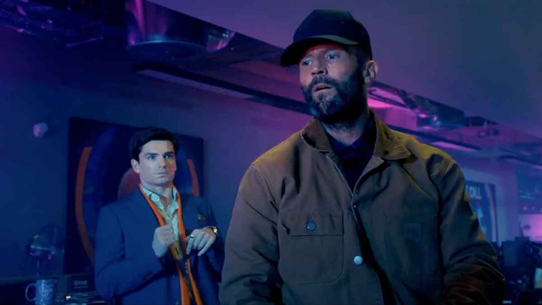 gambar jason statham di film the beekeeper