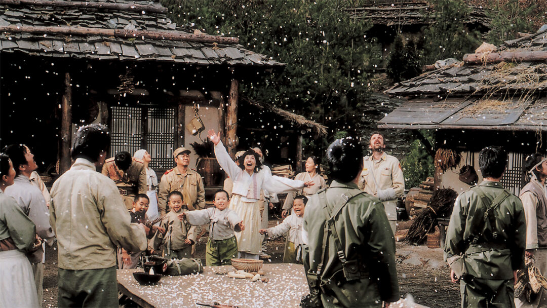 film Welcome to Dongmakgol (2005)