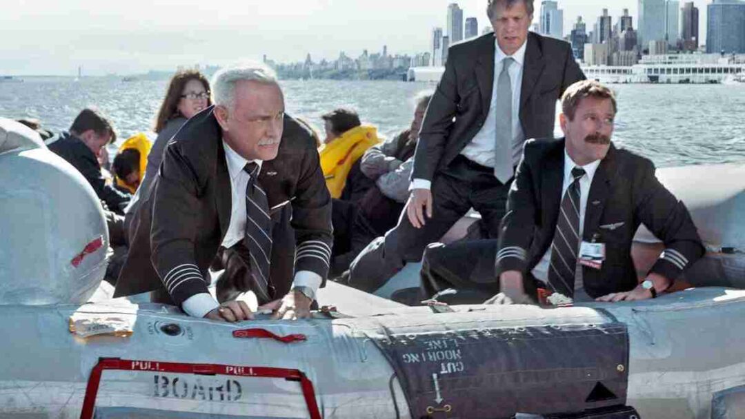 adegan film pesawat Sully (2016)
