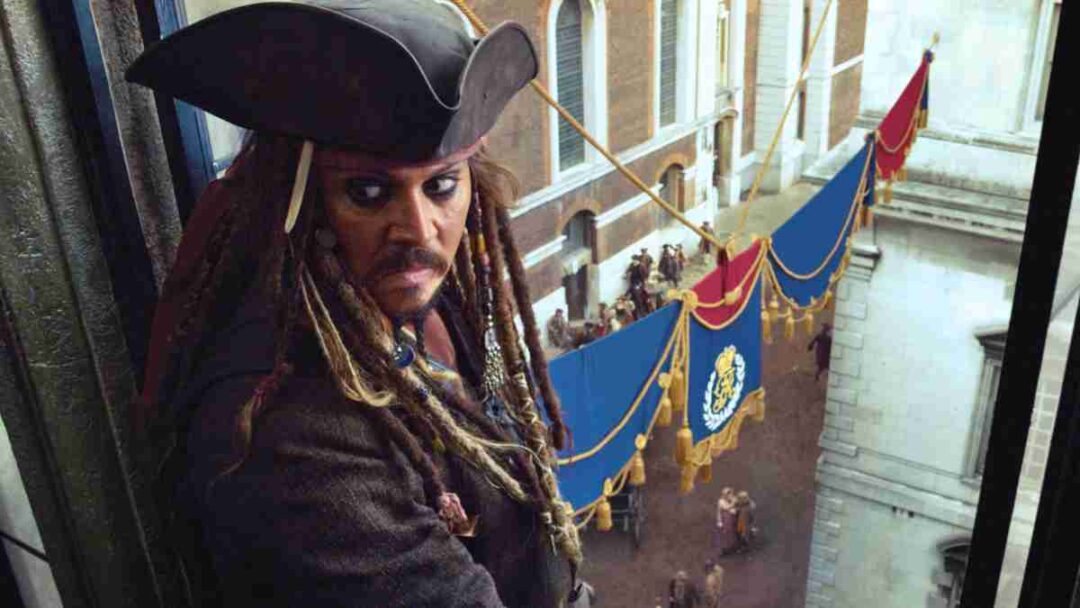 johnny depp di film Pirates of the Caribbean: On Stranger Tides