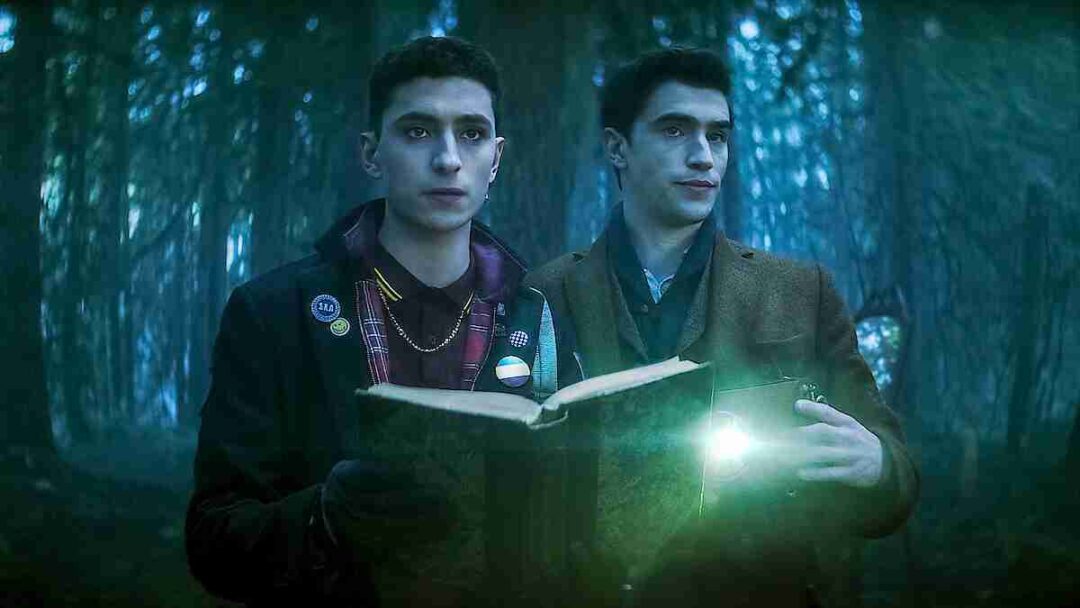 charles dan edwin dari serial dead boy detectives