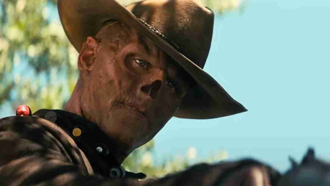 walton goggins sebagai the ghoul di serial fallout