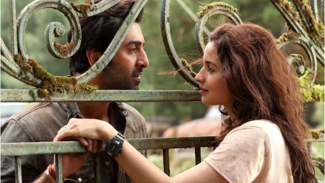 gambar Alia Bhatt di film Brahmastra Part One Shiva