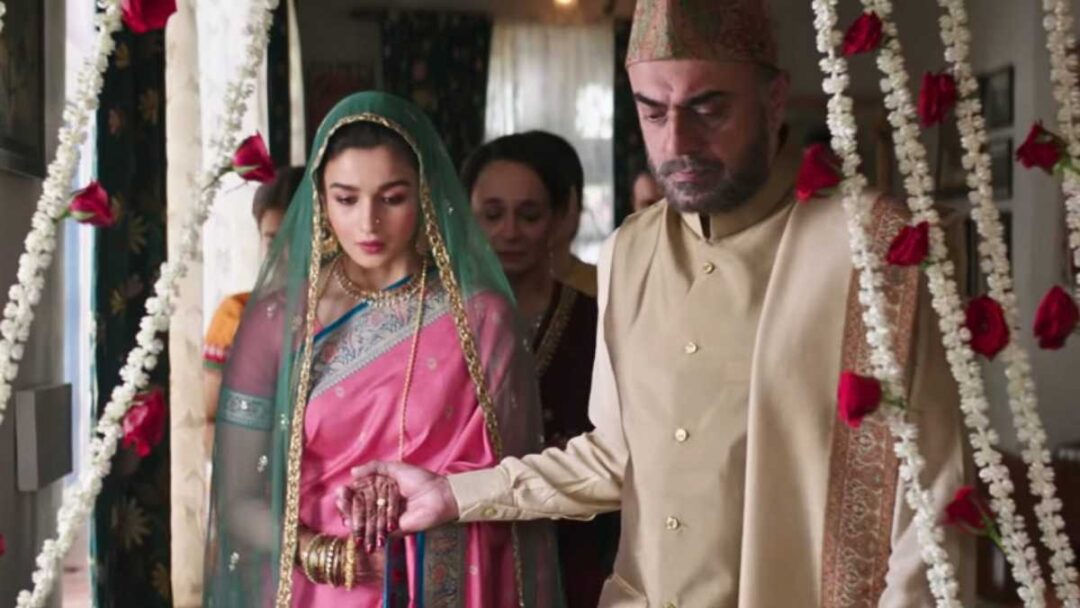 gambar Alia Bhatt di film Raazi