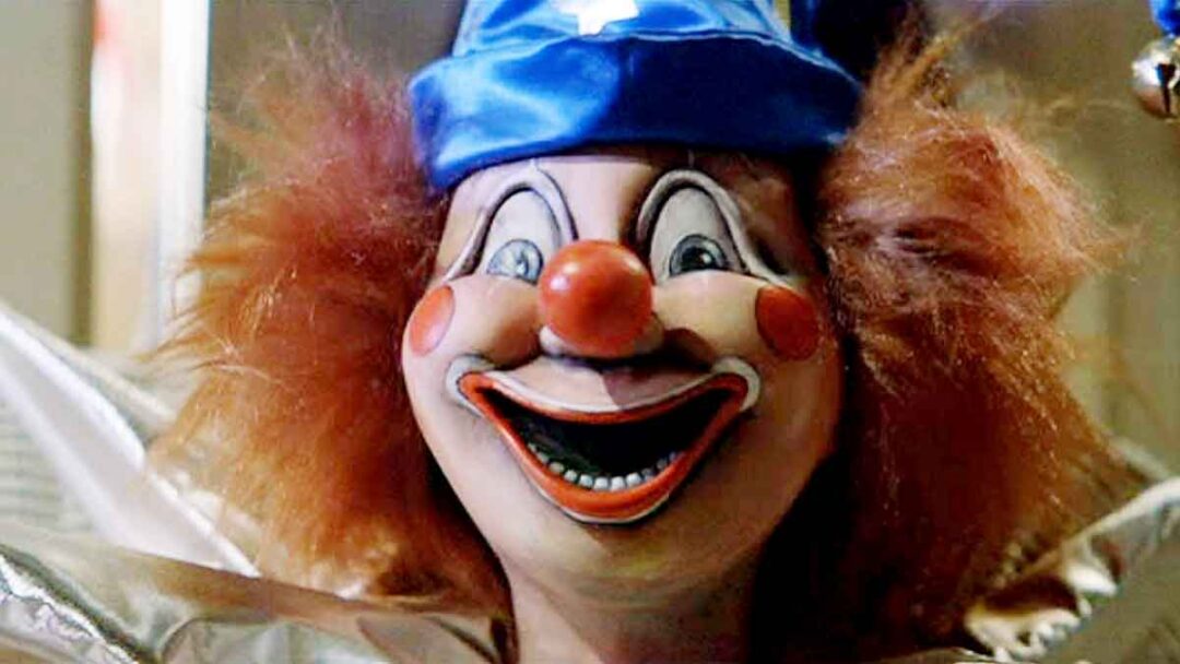 boneka badut di film poltergeist