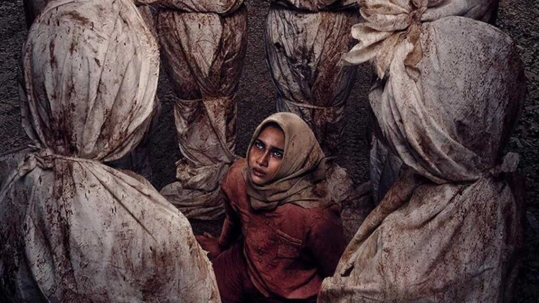 gambar potongan poster film horor indonesia berjudul pemandi jenazah