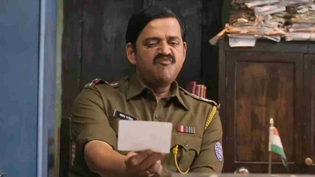 Inspektur Polisi Shyam Manohar di film laapataa ladies