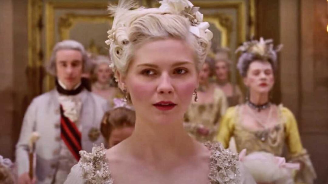 gambar kirsten dunst di film Marie Antoinette