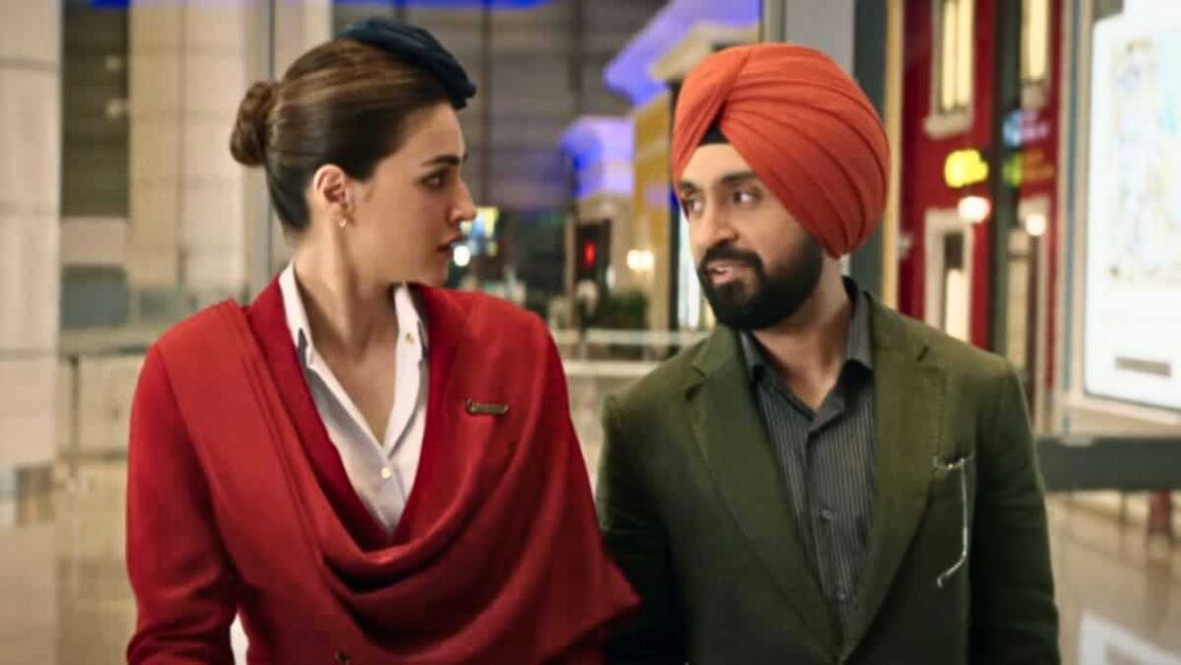 gambar kriti sanon dan diljit dosanjh di film crew