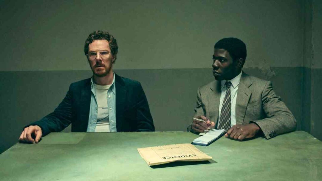 gambar benedict cumberbatch dan McKinley Belcher III di serial eric