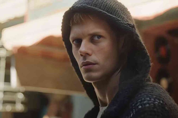 gambar gambar bill skaarsgard di film boy kills world