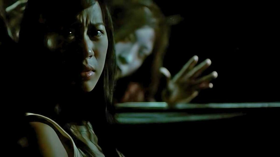 gambar adegan film shutter