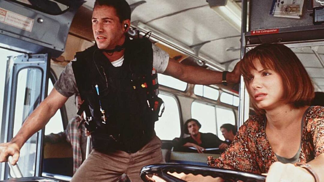 gambar keanu reeves dan sandra bullock di film 90an speed