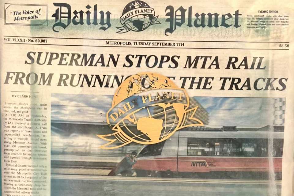 foto koran daily planet di film superman