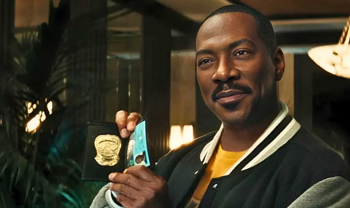 gambar eddie murphy dari film beverly hills cop axel f yang tayang di netflix tahun 2024