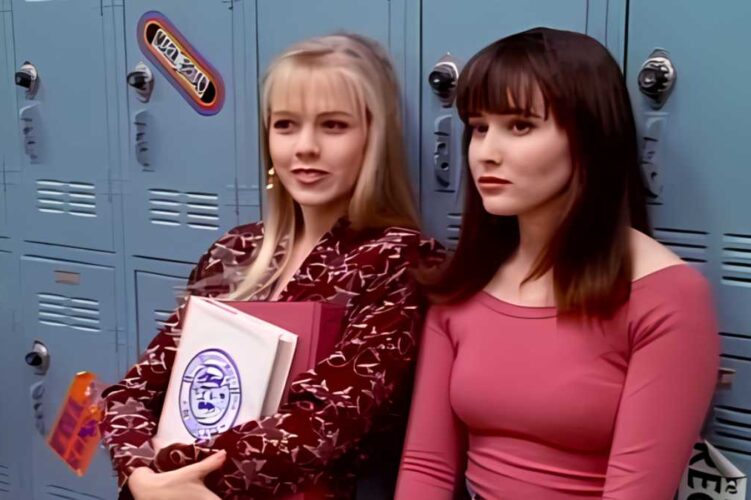 gambar kelly dan brenda di serial shannen doherty terbaik, beverly hills 90210