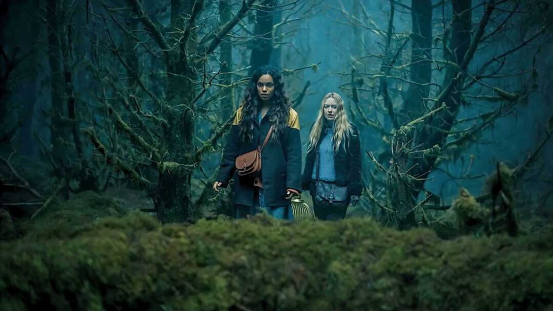 gambar tokoh ciara dan mina di film the watchers