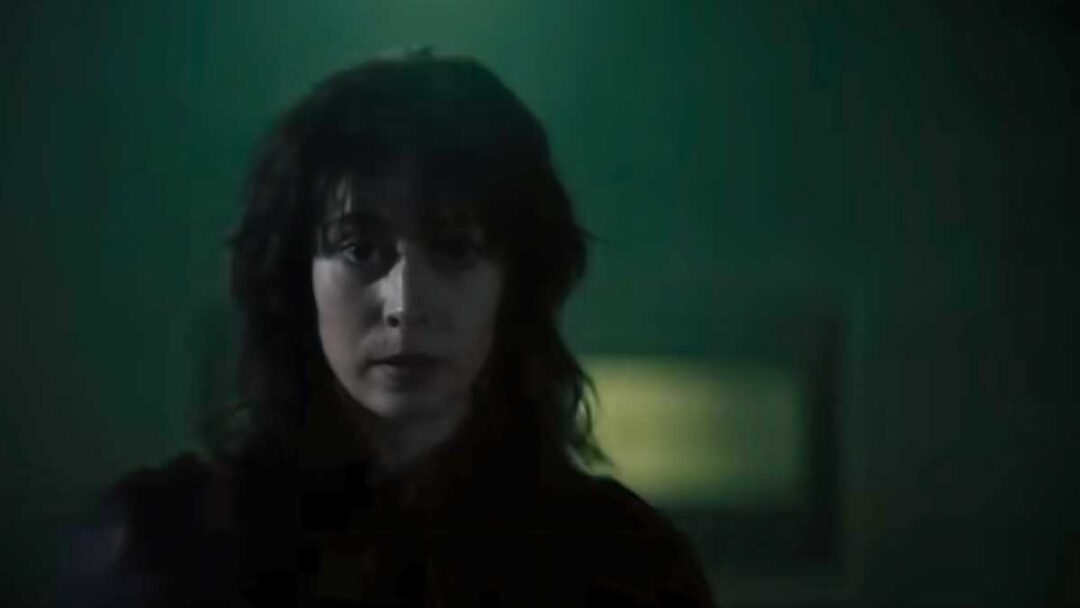 gambar cristin milioti di serial the penguin