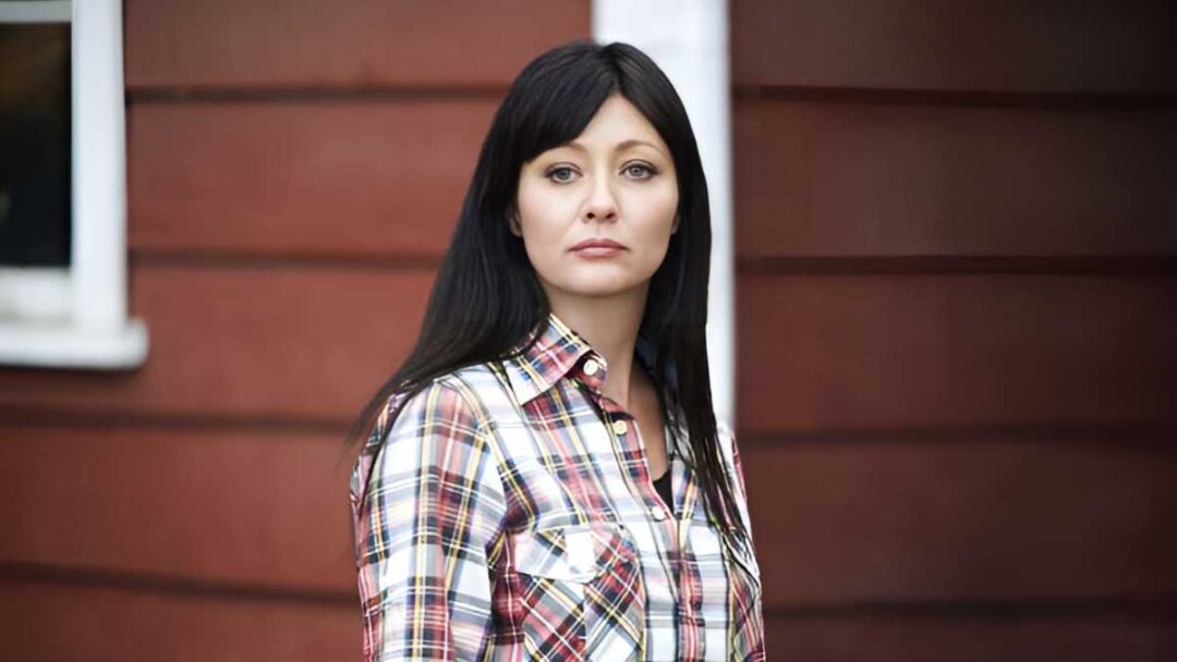 gambar shannon doherty sebagai emma silver di film growing the big one