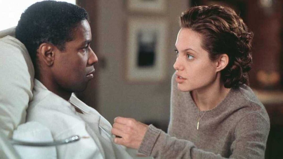 gambar adegan film The Bone Collector