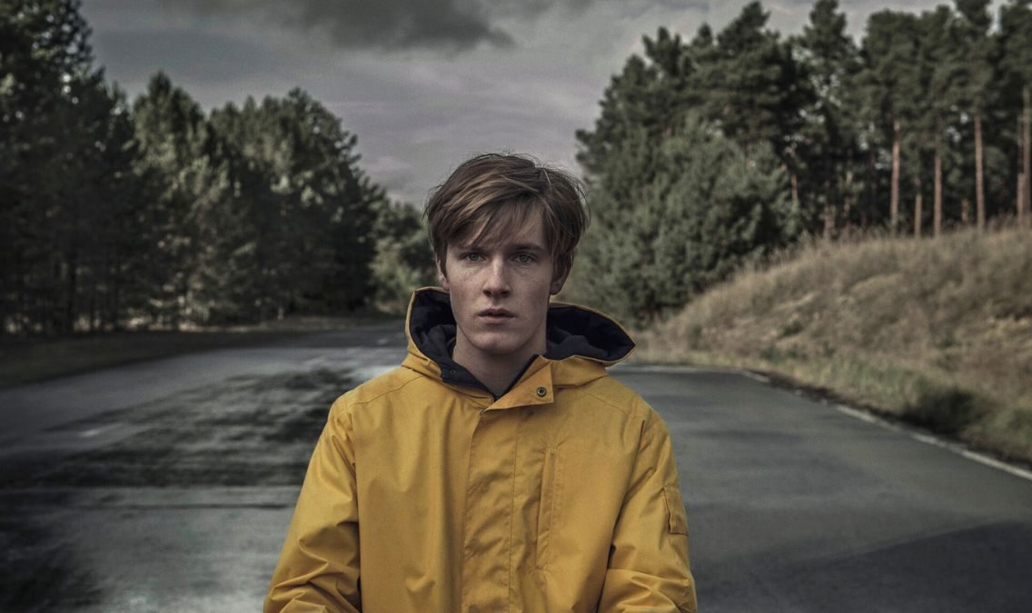 gambar karakter jonas kahnwald dari serial dark di netflix