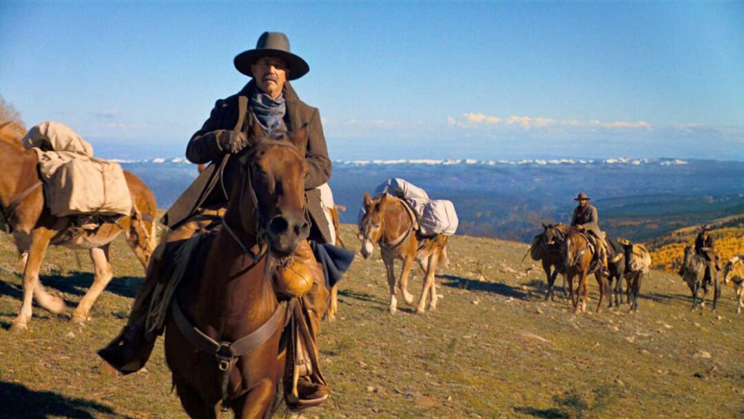 gambar kevin costner di film horizon an american saga