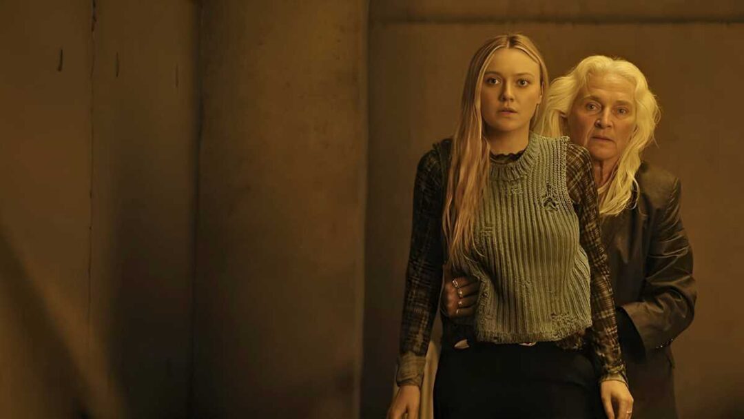 gambar karakter mina dan madeline dari film the watchers