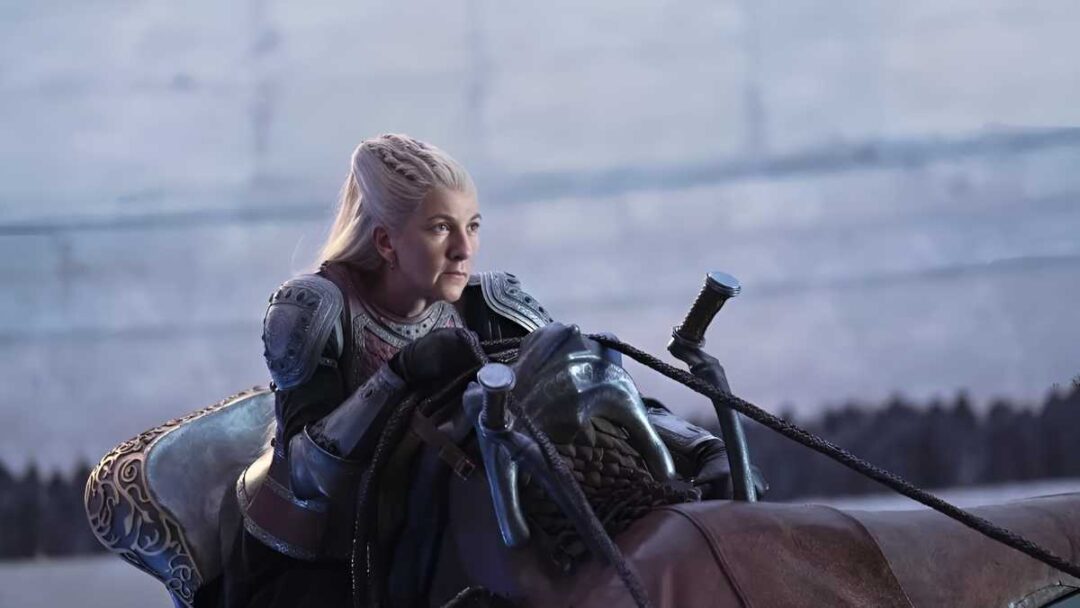 gambar rhaenys targaryen naik naga di serial house of the dragon
