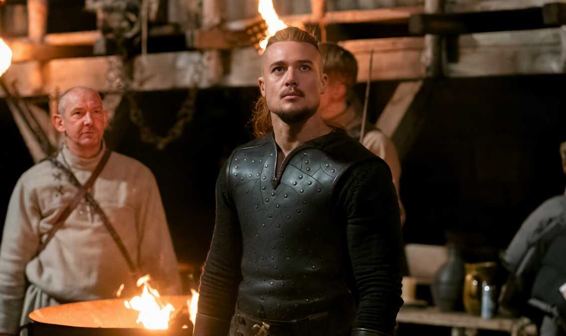 Gambar adegan serial the last kingdom